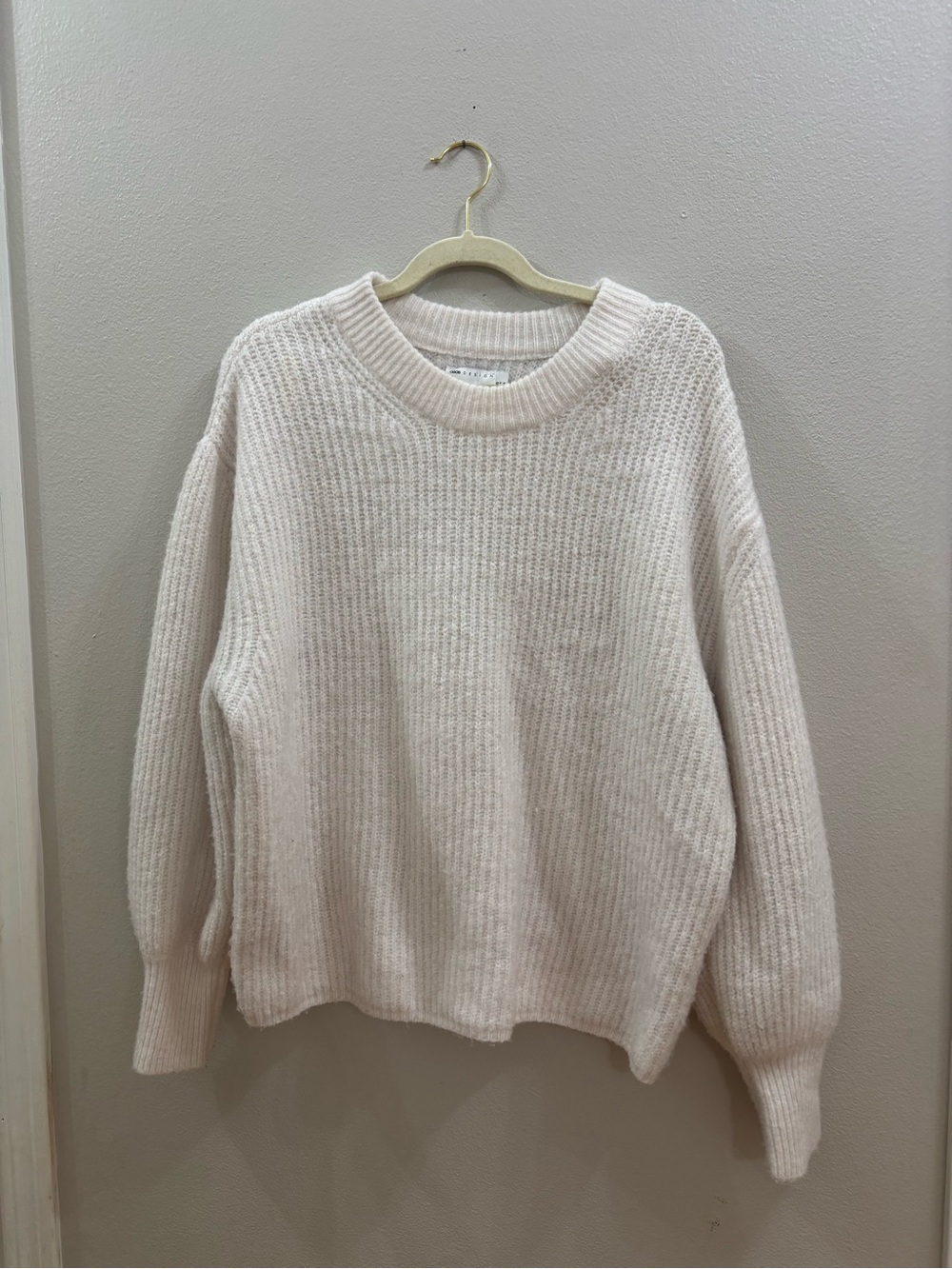 ASOS Cozy Cream Ribbed Crewneck Sweater size 6